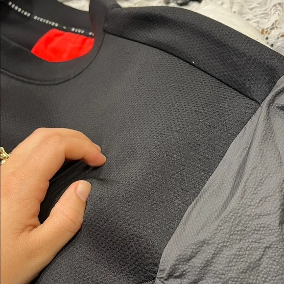 Nike Running Division Crew Long Sleeve Shirt Medium - Picture 13 of 13